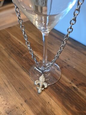Fleur-de-lis Barbell Closure Costume Jewelry Necklace